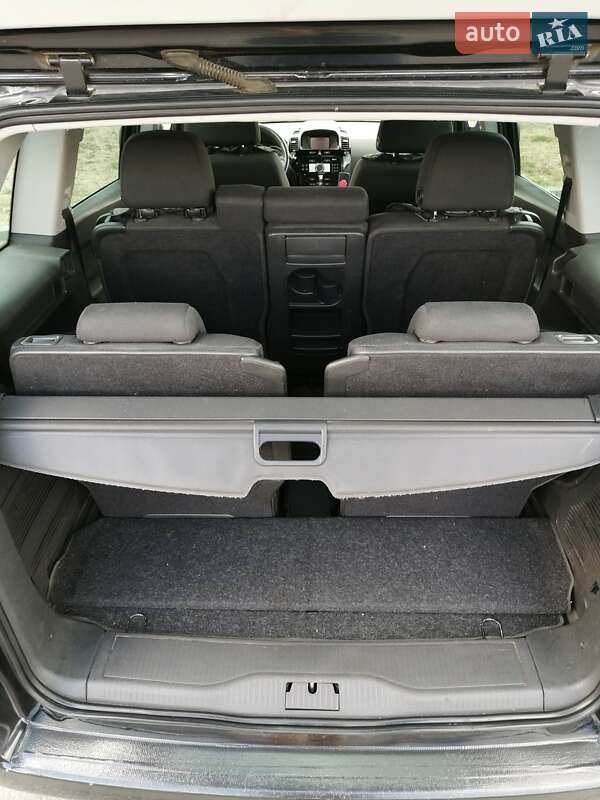 Минивэн Opel Zafira 2010 в Запорожье