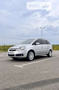 Мінівен Opel Zafira 2006 в Рівному