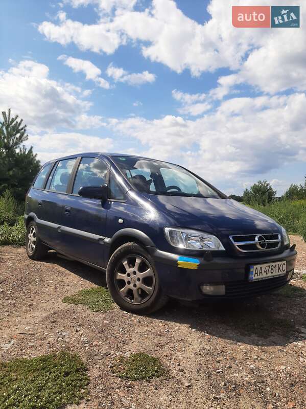 Минивэн Opel Zafira 2004 в Броварах