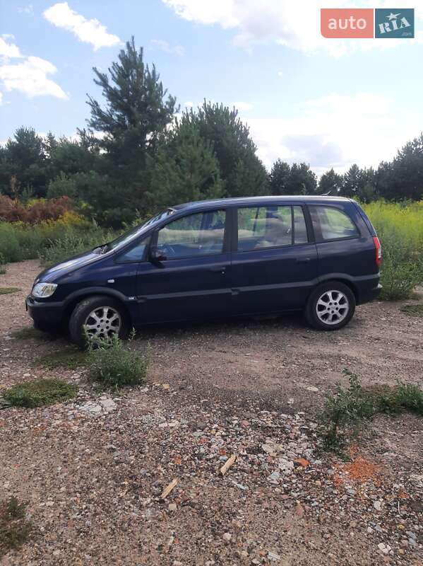 Минивэн Opel Zafira 2004 в Броварах