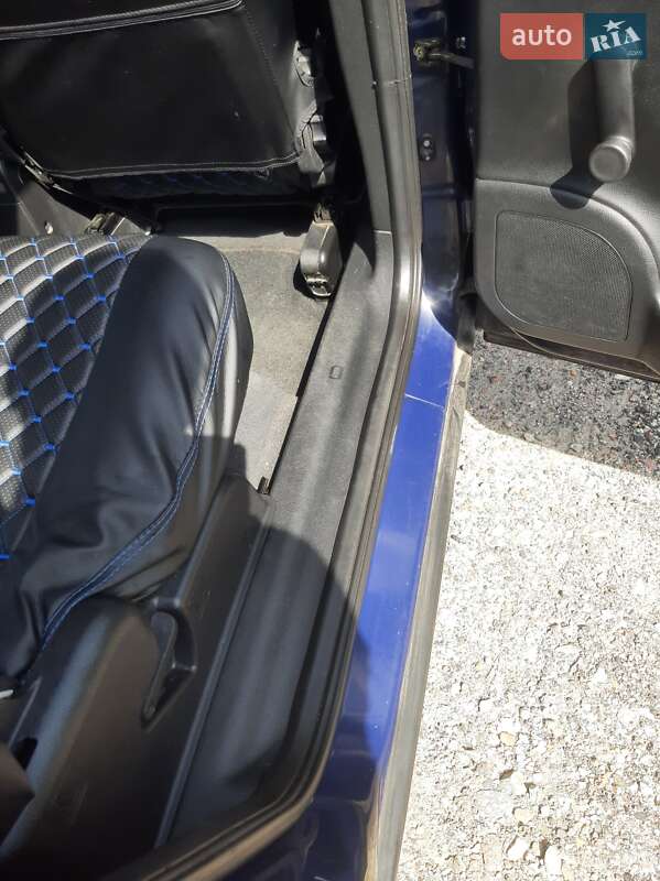 Минивэн Opel Zafira 2004 в Броварах