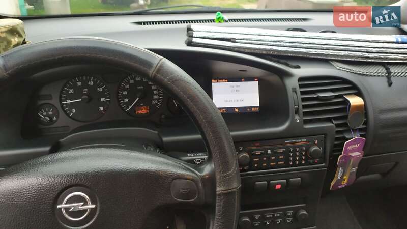 Минивэн Opel Zafira 2004 в Виннице