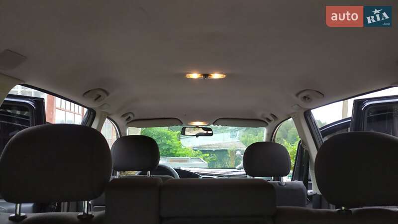 Минивэн Opel Zafira 2004 в Виннице