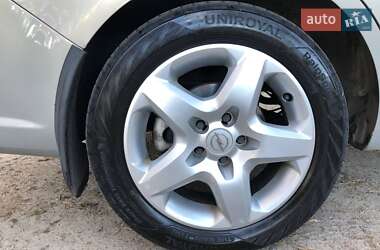 Минивэн Opel Zafira 2008 в 