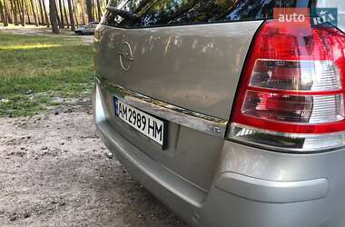 Минивэн Opel Zafira 2008 в 