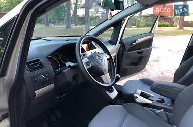 Минивэн Opel Zafira 2008 в 