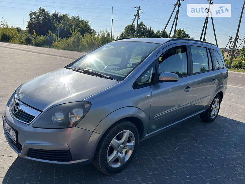 Минивэн Opel Zafira 2007 в Почаеве фото Минивэн Opel Zafira 2007 в Почаеве