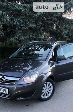 Минивэн Opel Zafira 2010 в Надворной