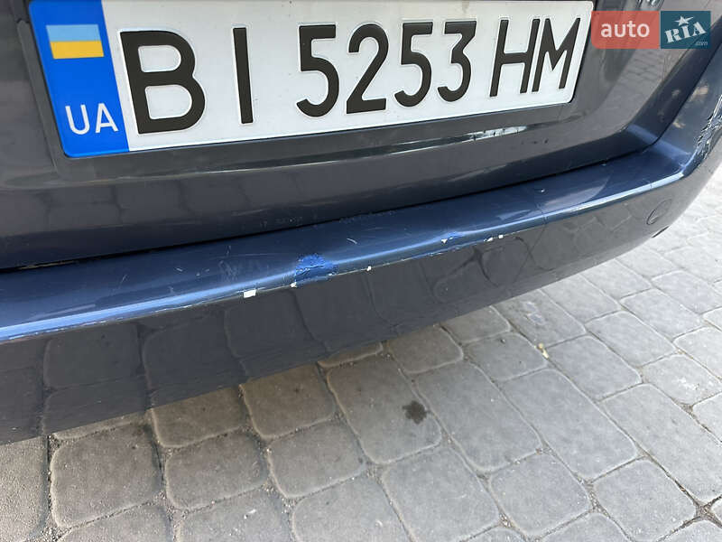 Минивэн Opel Zafira 2010 в Миргороде