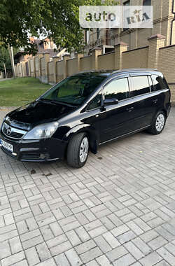 Минивэн Opel Zafira 2006 в Краматорске