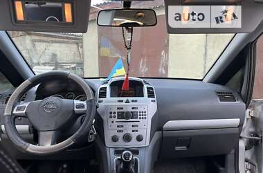 Минивэн Opel Zafira 2009 в Сколе