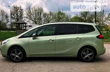 Мікровен Opel Zafira 2012 в Надвірній