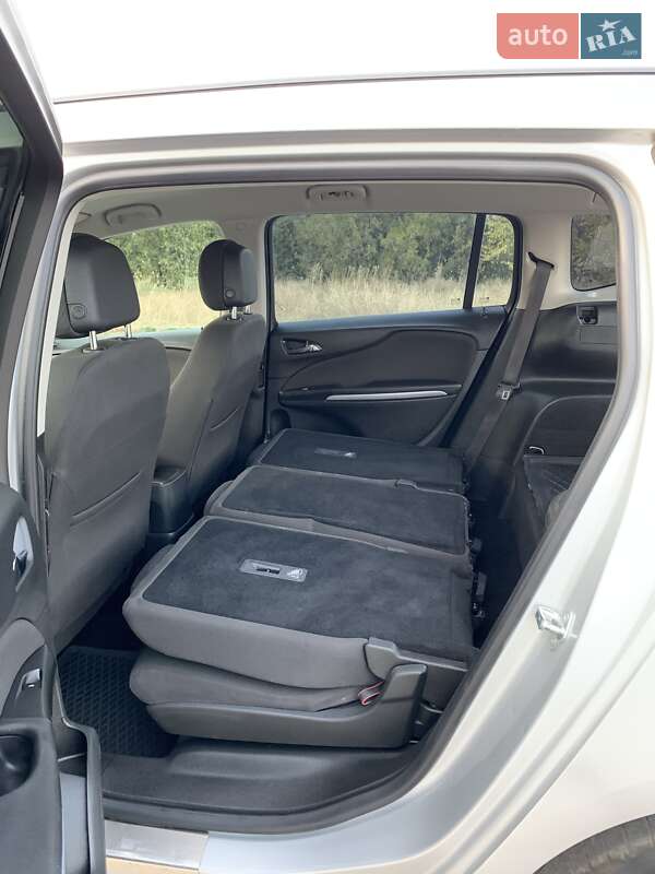Минивэн Opel Zafira 2014 в Днепре
