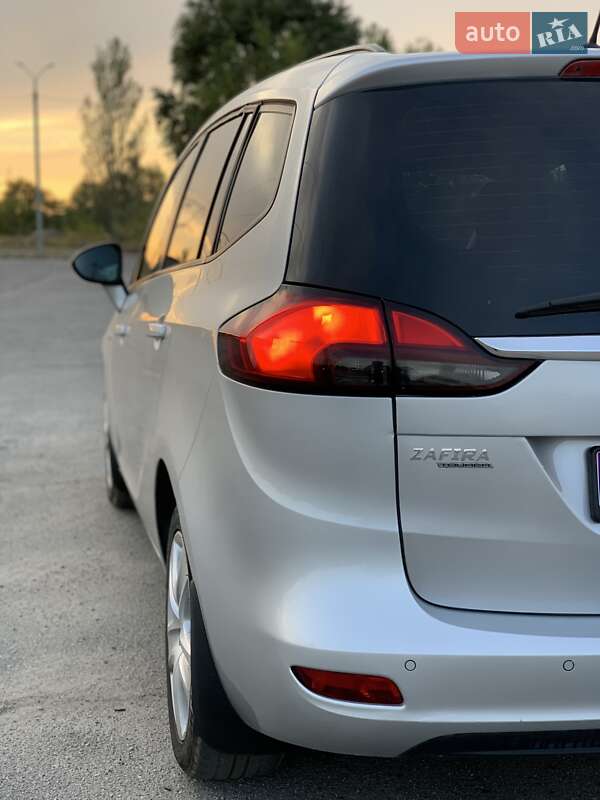 Минивэн Opel Zafira 2014 в Днепре