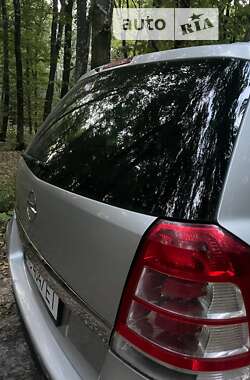 Мінівен Opel Zafira 2010 в Луцьку