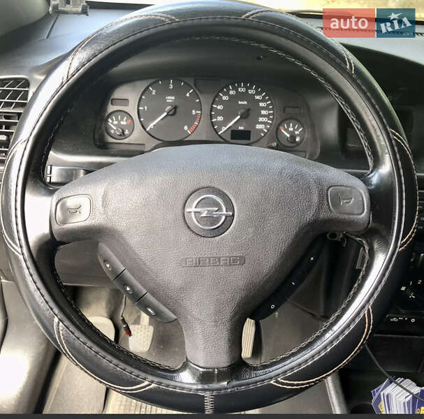 Мінівен Opel Zafira 2001 в Херсоні