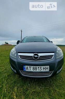 Мінівен Opel Zafira 2010 в Галичі