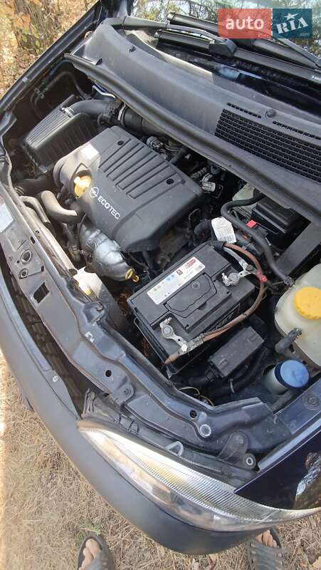 Минивэн Opel Zafira 2003 в Могилев-Подольске фото 5 Минивэн Opel Zafira 2003 в Могилев-Подольске