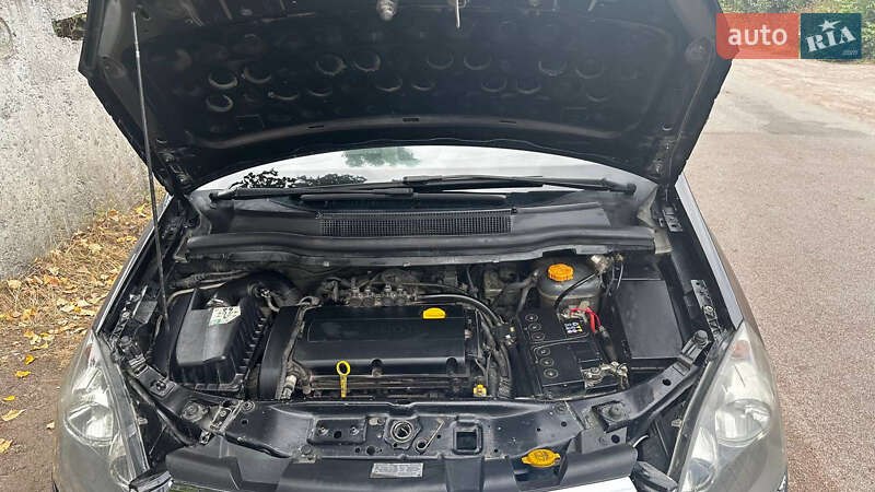 Мінівен Opel Zafira 2008 в Коростені