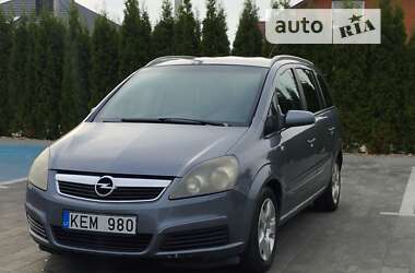 Минивэн Opel Zafira 2007 в Луцке