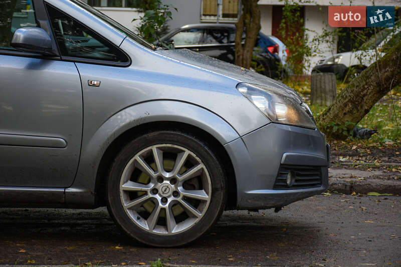Минивэн Opel Zafira 2006 в Львове
