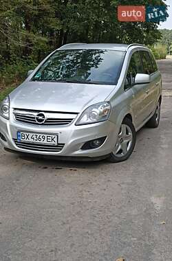 Минивэн Opel Zafira 2011 в Житомире