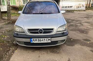 Минивэн Opel Zafira 2003 в Киеве