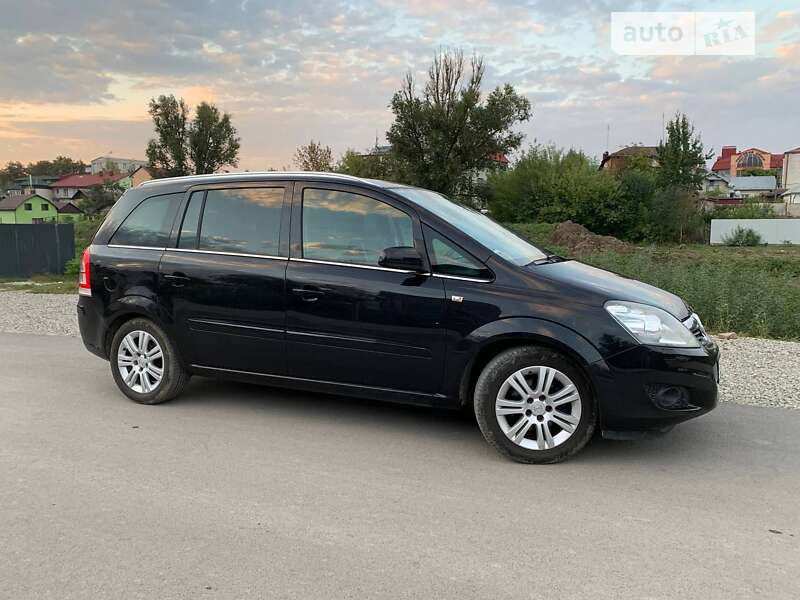 Минивэн Opel Zafira 2009 в Теребовле