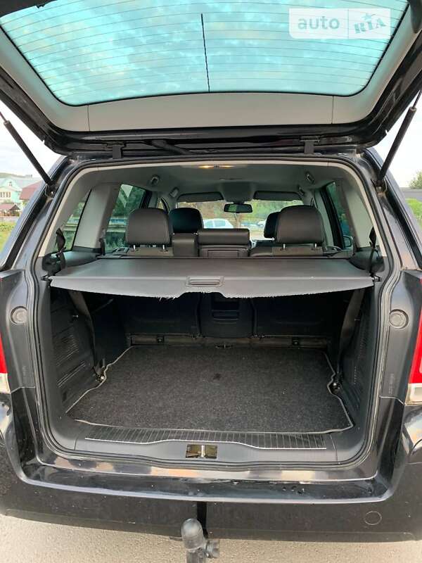 Минивэн Opel Zafira 2009 в Теребовле