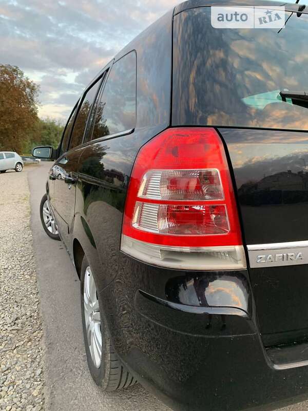 Минивэн Opel Zafira 2009 в Теребовле