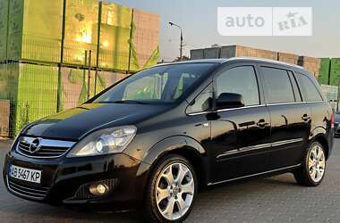 Минивэн Opel Zafira 2010 в Виннице