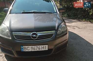 Минивэн Opel Zafira 2010 в 