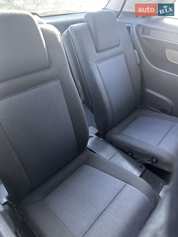Мінівен Opel Zafira 2010 в Луцьку