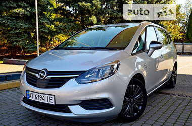 Минивэн Opel Zafira 2019 в Ивано-Франковске