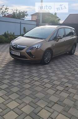 Минивэн Opel Zafira 2013 в Житомире