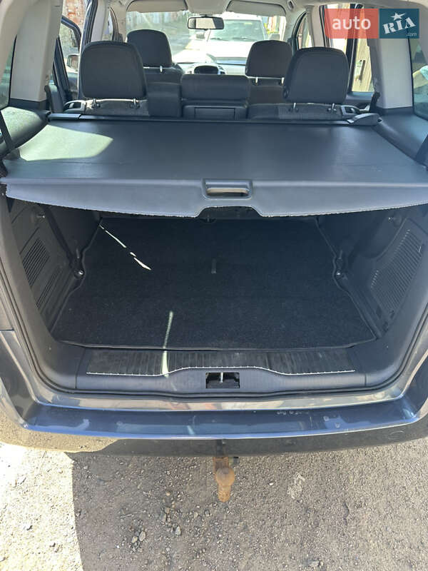 Минивэн Opel Zafira 2007 в Долинской