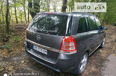 Минивэн Opel Zafira 2010 в Виннице