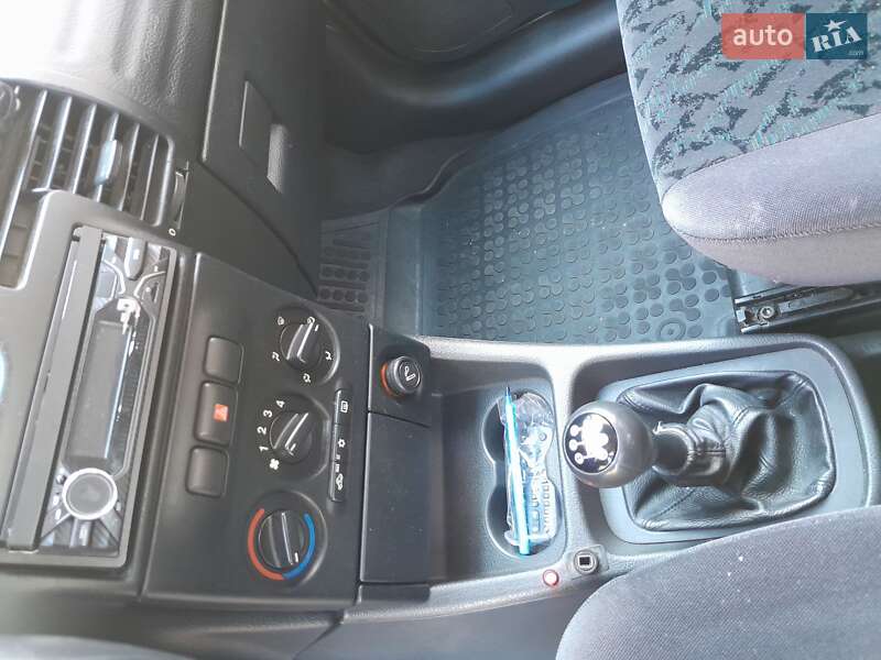 Минивэн Opel Zafira 2002 в Бережанах