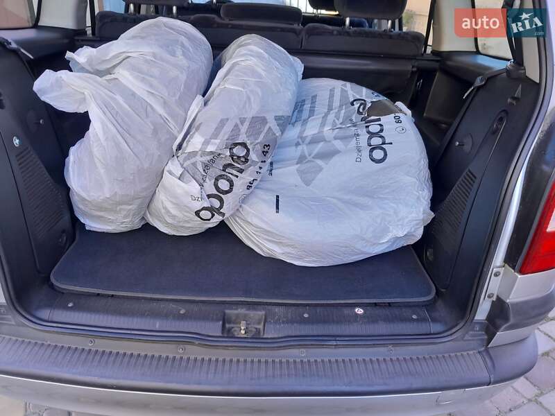 Минивэн Opel Zafira 2002 в Бережанах
