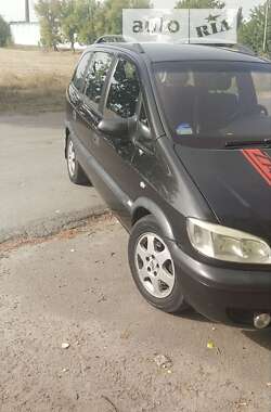 Минивэн Opel Zafira 2001 в Ватутино