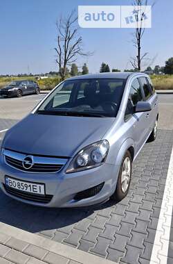 Минивэн Opel Zafira 2010 в Тернополе