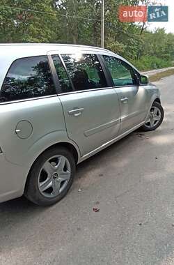 Минивэн Opel Zafira 2011 в Житомире