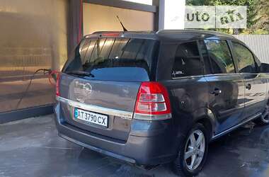 Мінівен Opel Zafira 2009 в Яремчі