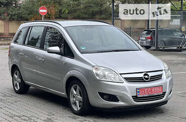 Минивэн Opel Zafira 2008 в Луцке