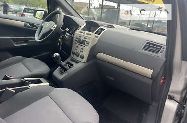 Минивэн Opel Zafira 2008 в Луцке