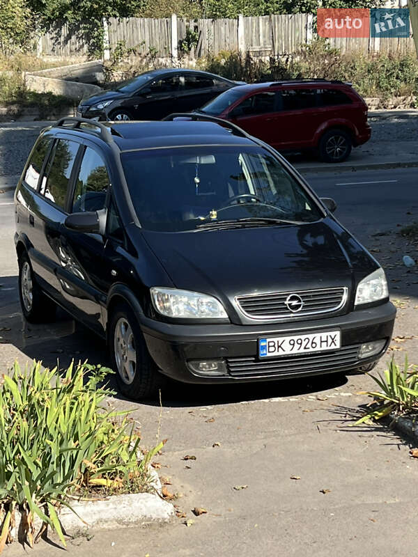 Мінівен Opel Zafira 1999 в Острозі