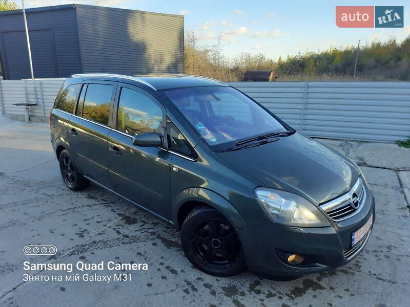 Мінівен Opel Zafira 2009 в Бориславі