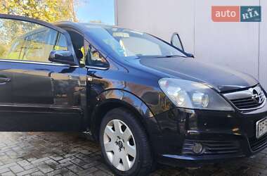 Минивэн Opel Zafira 2007 в Добротворе