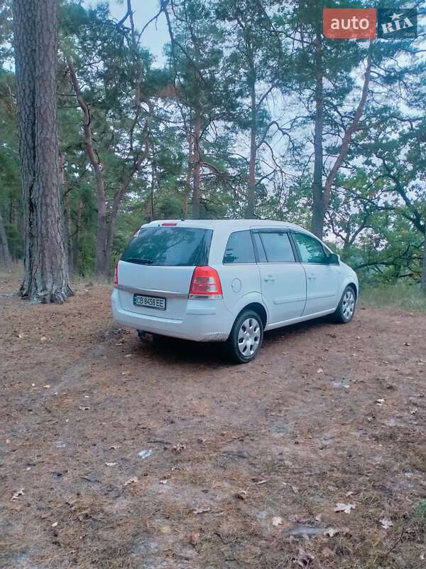 Минивэн Opel Zafira 2011 в Чернигове фото 12 Минивэн Opel Zafira 2011 в Чернигове