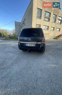 Минивэн Opel Zafira 2008 в Каменец-Подольском